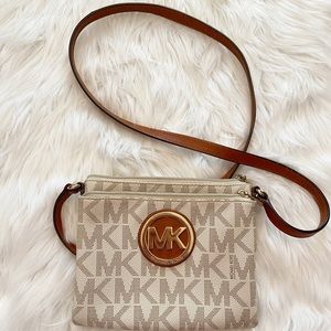 Michael Kors Crossbody